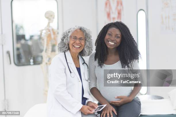 day in the life of a patient - obstetrician stock pictures, royalty-free photos & images