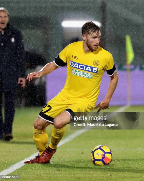 Sivan Widmer of Udinese during the Serie A match between FC Crotone and Udinese Calcio at Stadio Comunale Ezio Scida on December 4, 2017 in Crotone,...