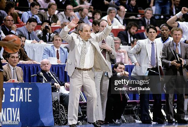 Final Four: Villanova coach Rollie Massimino on sidelines during game vs Georgetown. Lexington, KY 4/1/1985 CREDIT: Carl Skalak