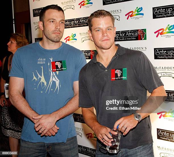 Actors Ben Affleck and Matt Damon arrive at the Ante Up for Africa celebrity poker tournament at the Rio Hotel & Casino July 2, 2009 in Las Vegas,...