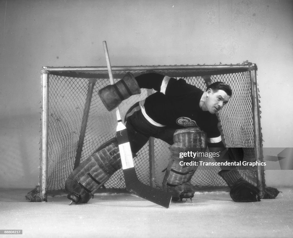 Tiny Thompson In Goal