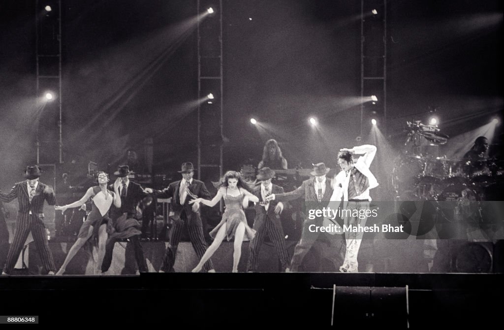 Michael Jackson Performs In Mumbai 1996