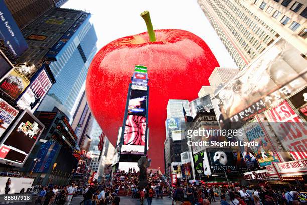 new york, times square, the big apple - distrito de los teatros de manhattan fotografías e imágenes de stock