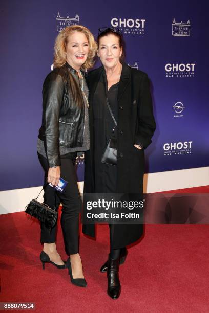 German actress Katy Karrenbauer and guest during the premiere of 'Ghost - Das Musical' at Stage Theater on December 7, 2017 in Berlin, Germany.