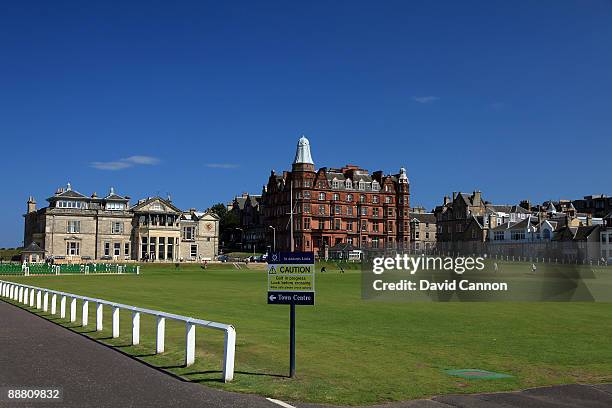 The Royal and Ancient Golf Club of St Andrews Clubhouse with the 1st tee and fairway and the par 4, 18th hole and 'Granny Clarke's Wynd' the road...