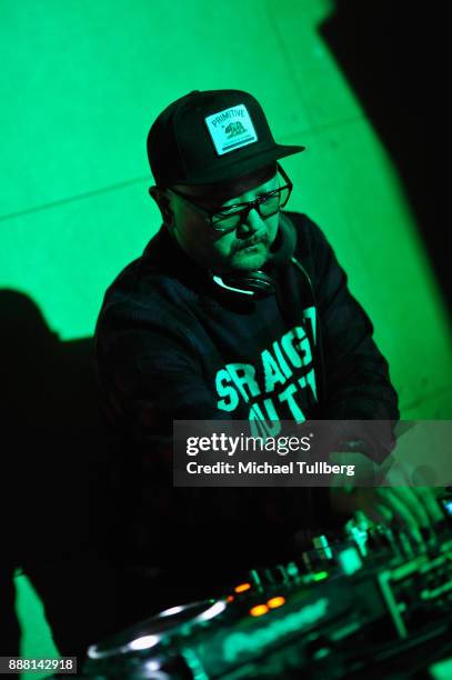 Electronic music artist Simply Jeff performs at Groove Radio's 14th annual Holiday Groove live broadcast and toy drive on December 7, 2017 in Los...