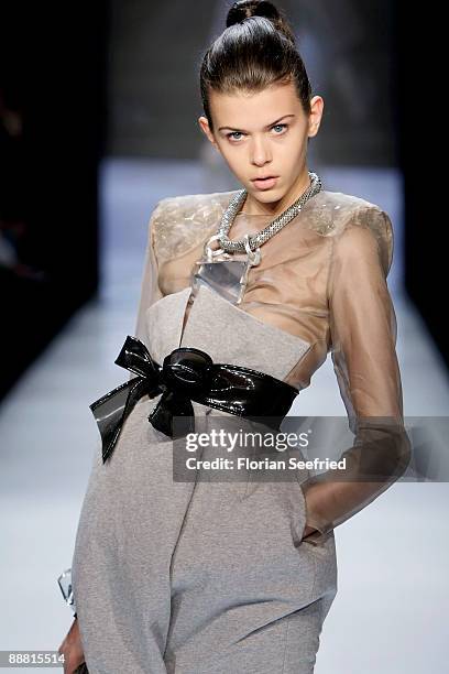 Model Georgia Fowler walks down the runway at the Award 'Designer for Tomorrow by Peek & Cloppenburg Duesseldorf' during the Mercedes-Benz Fashion...