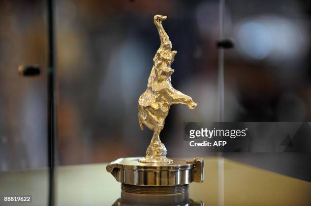 The radiator cap of the Bugatti type 41 Royale, also known as "Coupe Napoleon", represented an elephant sculpted by the brother of Ettore Bugatti, is...
