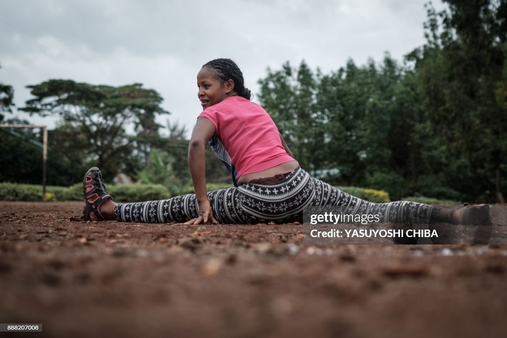 KENYA-CHARITY-YOUTH-HIV-FOOTBALL-KIBERA-FEATURE