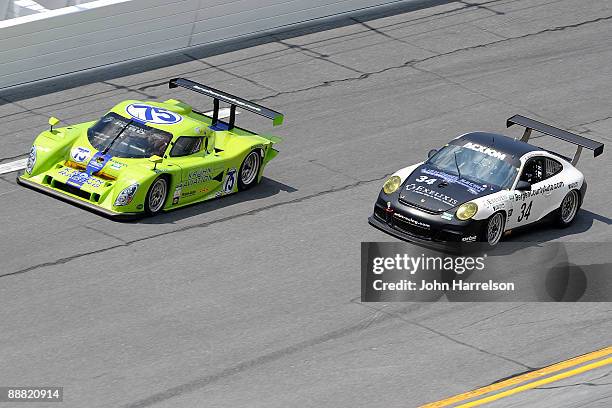 Orbit Racing Term Orbit Porsche Photos and Premium High Res Pictures - Getty Images