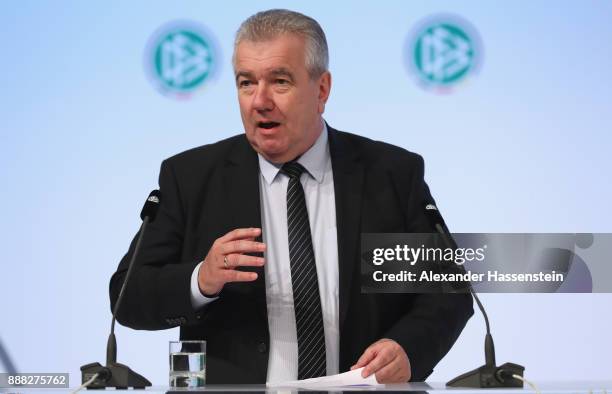 Vice president Peter Frymuth talks to the audience during the Extraordinary DFB Bundestag at Messe Frankfurt on December 8, 2017 in Frankfurt am...