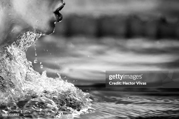 Marian Polo of Spain competes in Women's 200 m Individual Medley SM11-13 during day 5 of the Para Swimming World Championship Mexico City 2017 at...