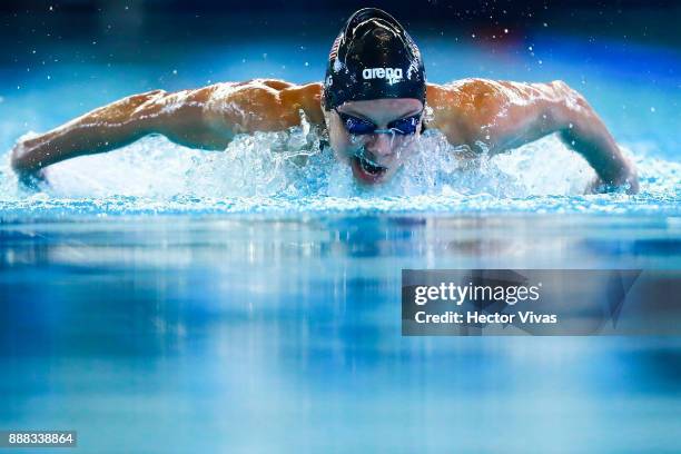 Jessica Long of United States competes in Women's 100 m Butterfly S8-10 during day 5 of the Para Swimming World Championship Mexico City 2017 at...