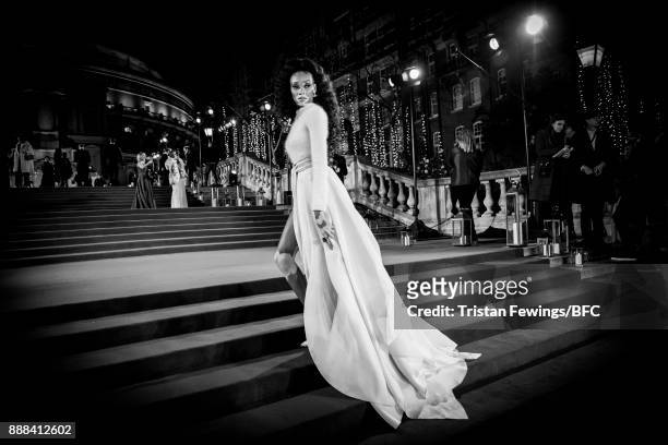 Winnie Harlow attends The Fashion Awards 2017 in partnership with Swarovski at Royal Albert Hall on December 4, 2017 in London, England.