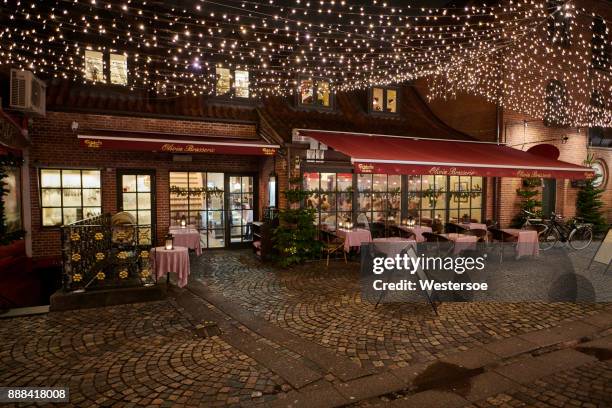 olivia brasserie cozy restaurant in odense - cosy pub stock pictures, royalty-free photos & images