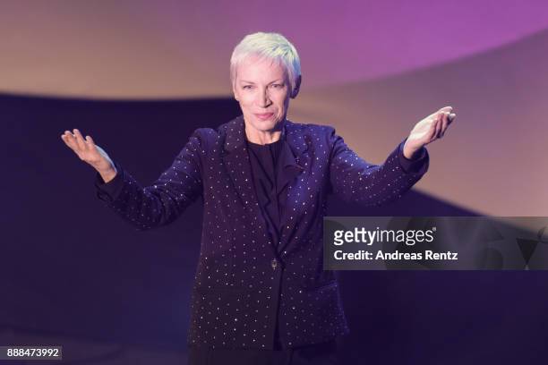 Honorary Award winner Annie Lennox performs on stage during the German Sustainability Award at Maritim Hotel on December 8, 2017 in Duesseldorf,...