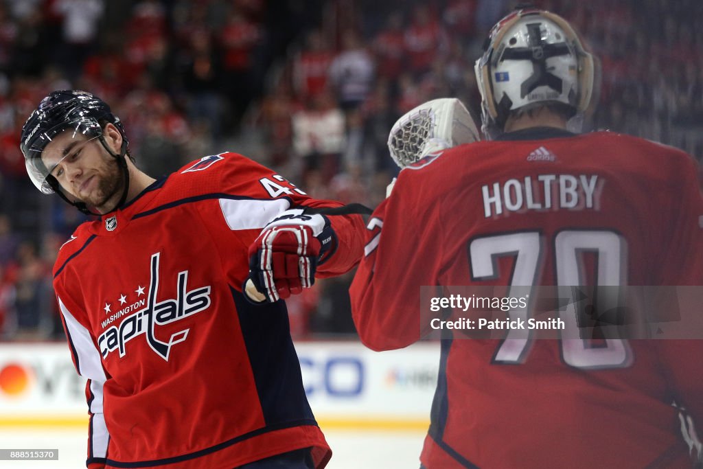Chicago Blackhawks v Washington Capitals