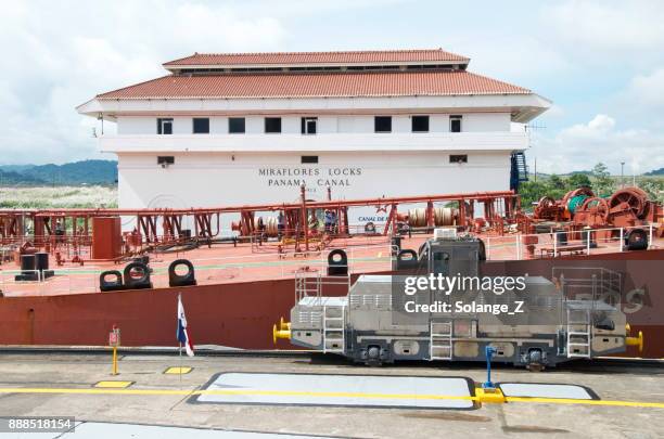 esclusas de miraflores en la ciudad de panamá panamá - panama canal fotografías e imágenes de stock