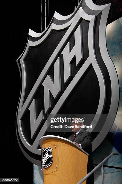 Owner George Gillett Jr. Of the Montreal Canadiens speaks during the first round of the 2009 NHL Entry Draft at the Bell Centre on June 26, 2009 in...
