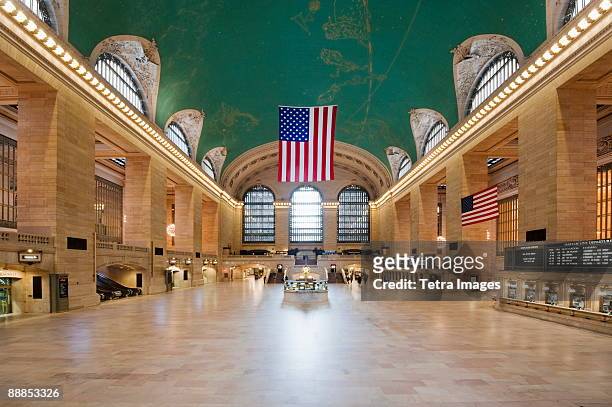usa, new york, new york city, grand central station interior - grand central station manhattan stock pictures, royalty-free photos & images