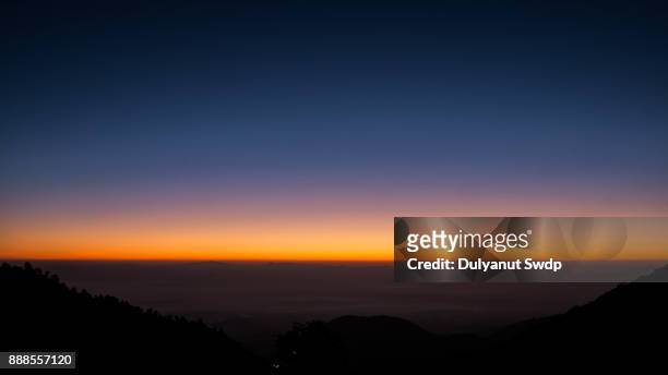 majestic sunrise over the mountains - horizon over land stock pictures, royalty-free photos & images