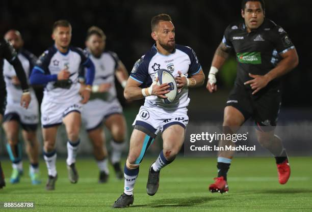 Aaron Cruden of Montpellier runs with the ball during the European Rugby Champions Cup match between Glasgow Warriors and Montpellier at Scotstoun...