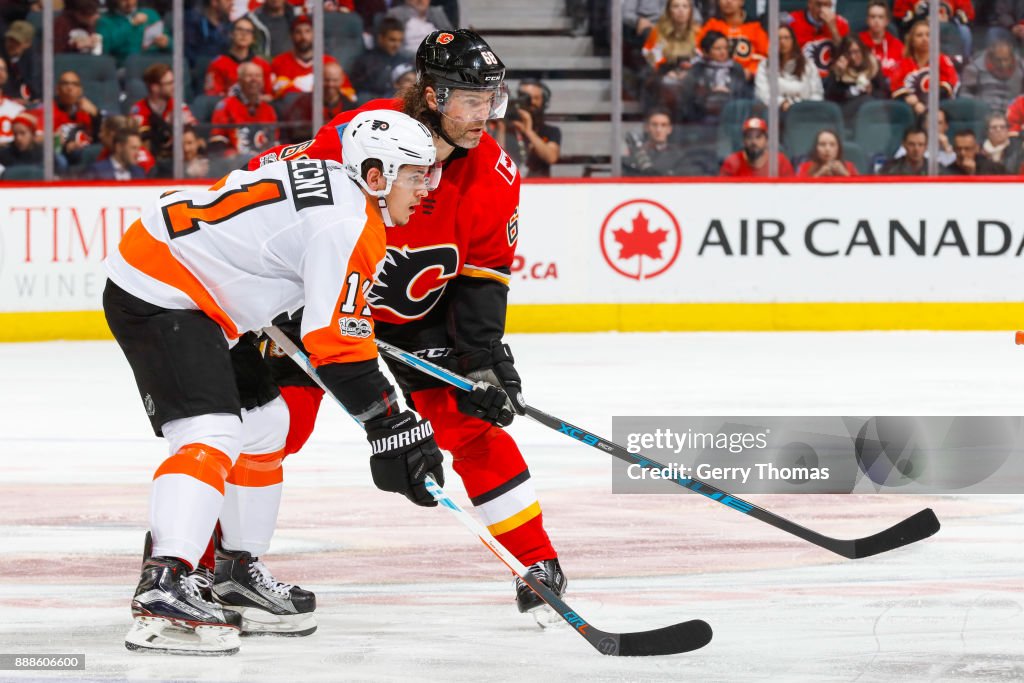 Philadelphia Flyers v Calgary Flames