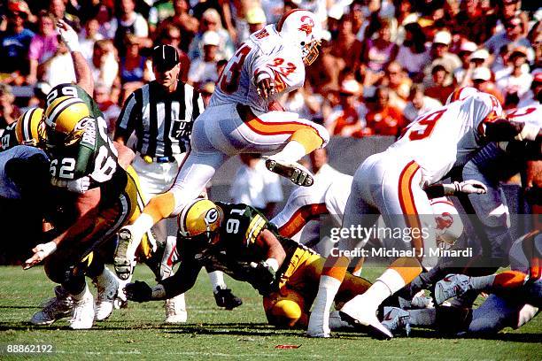 Brian Noble American Football Player Photos and Premium High Res