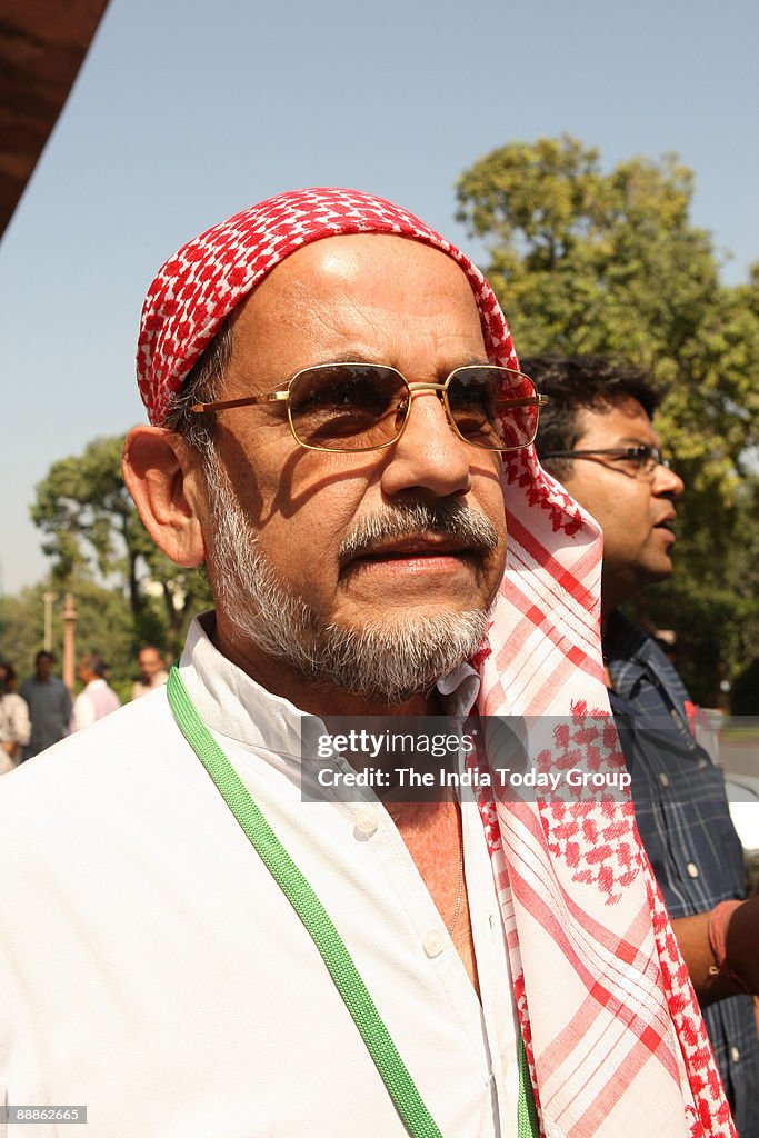 Akbar Dumpy Akbar Ahmad Dumpy, Bahujan Samaj Party MP from Azamgarh, Uttar... News ...