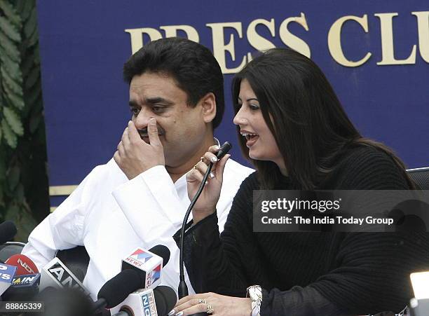 Chander Mohan alias Chand Mohammad, former deputy Chief Minister of Haryana with his Wife Fiza addressing a Press Conference in New Delhi, India