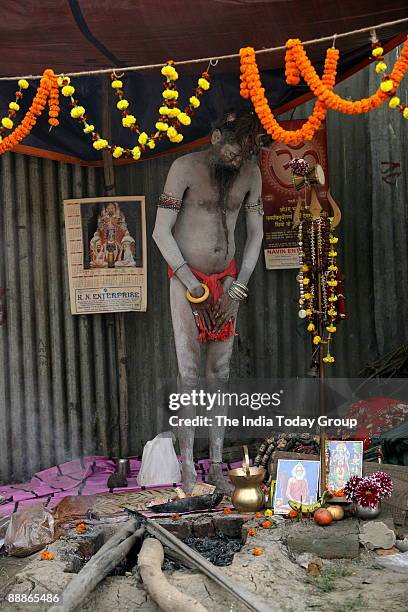 Hindu pilgrims at Ganga Sagar Mela in Kolkata, West Bengal, India