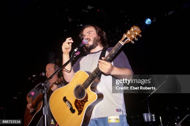 Kyle Gass and Jack Black of Tenacious D performing at Irving Plaza on October 20, 2000.