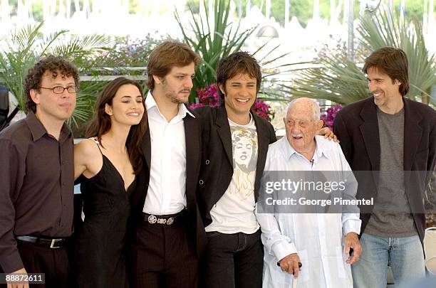 Jose Rivera, Mia Maestro, Rodrigo De La Serna, Gael Garcia Bernal, Alberto Granado and Walter Salles
