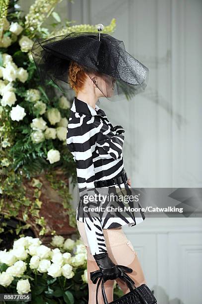 Model walks the runway at the Christain Dior fashion show during Paris Fashion Week Haute Couture Autumn/Winter 2009/2010 on July 6, 2009 in Paris,...