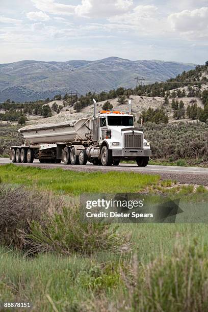 long haul trucking - carbon county utah stock pictures, royalty-free photos & images
