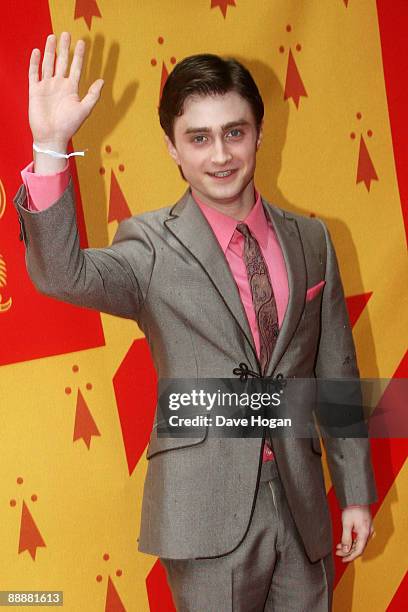 Daniel Radcliffe attends the world premiere of 'Harry Potter and the Half Blood Prince' held at the Odeon Leicester Square on July 7, 2009 in London,...