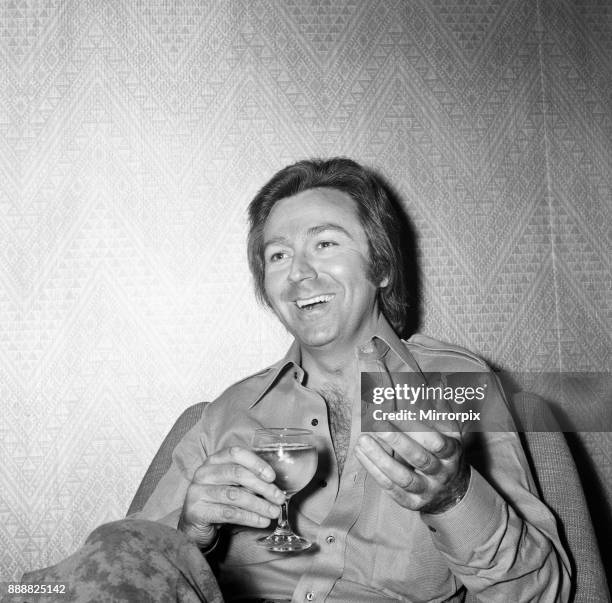 Des O'Connor seen here tonight in his dressing room at the Talk of the Town where he is appearing, 31st March 1973.