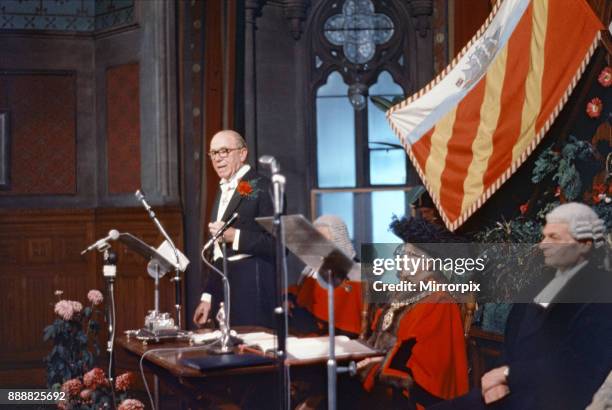 Elizabeth Alderman Photos and Premium High Res Pictures - Getty Images