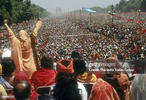 Sadhvi Ritambhara, addressing a huge rally at Boat Club New Delhi