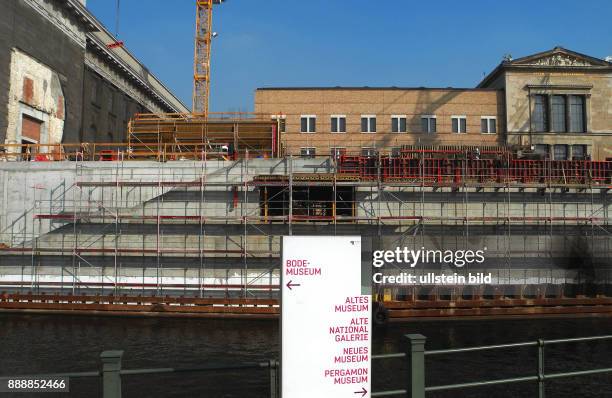 Am erfolgte die Grundsteinlegung fuer den Neubau des Neuen Eingangsgebaeudes zur Museumsinsel, der James-Simon-Galerie auf der Museums-Insel Berlin....