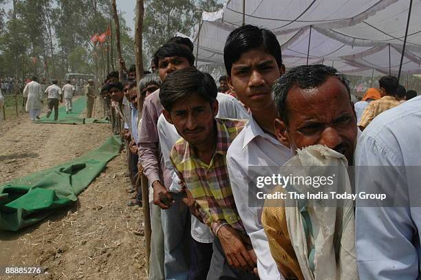 Bilsi Raling 42 Bilsi Stock Photos, High-Res Pictures, and Images - Getty Images