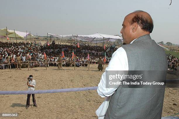 Bilsi Raling Bilsi Photos and Premium High Res Pictures - Getty Images