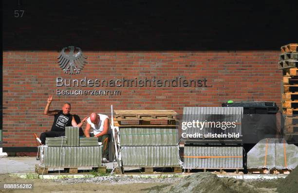 Neubau der BND-Zentrale an der Chausseestrasse und Schwartzkopf- strasse in Berlin Mitte wird noch teurer, wie bereits gemeldet sollen die Kosten nun...