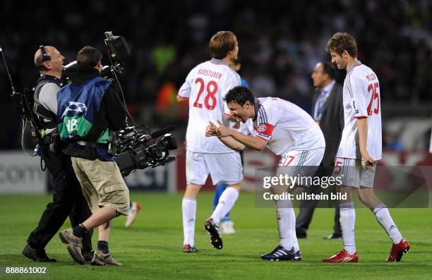 Frankreich Rhone Alpes Lyon - UEFA Champions League, Saison 2009/2010, Halbfinal-Rueckspiel, Olympique Lyon - FC Bayern Muenchen 0:3 - Bayern-Spieler...