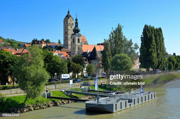 Austria, Lower Austria, A-Krems an der Donau, Danube, Wachau, Waldviertel, A-Krems-Stein, A-Stein an der Donau, city view, Frauenberg Church Maria...