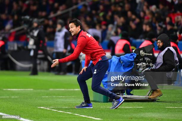 Lille temporary head coach Joao Sacramento during the Ligue 1 match between Paris Saint Germain and Lille OSC at Parc des Princes on December 9, 2017...