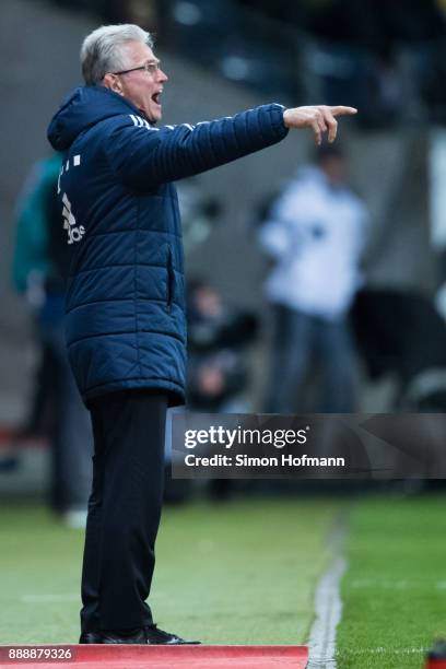 Head coach Jupp Heynckes of Muenchen gestures during the Bundesliga match between Eintracht Frankfurt and FC Bayern Muenchen at Commerzbank-Arena on...