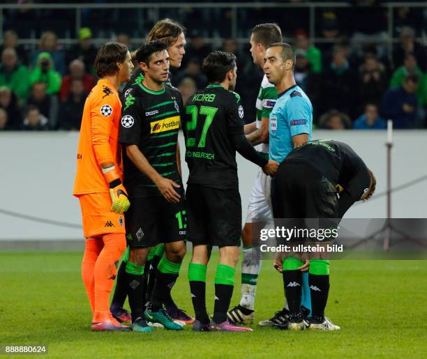 Sports, football, UEFA Champions League, 2016/2017, Group Stage, Group C, Matchday 4, Borussia Moenchengladbach versus Celtic FC Glasgow 1:1, Stadium...