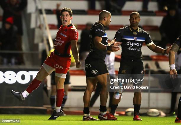 Anthony Belleau of Toulon celebrates after scoring the match winning try during the European Rugby Champions Cup match between RC Toulon and Bath...