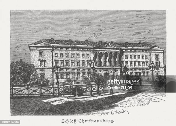 ilustraciones, imágenes clip art, dibujos animados e iconos de stock de palacio de christiansborg, en copenhague, dinamarca, grabado en madera, publicado en 1887 - christiansborg palace